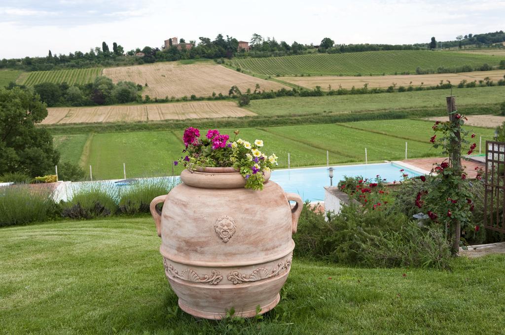 ホテルAgriturismo La Corte Dei Sogni トッリータ・ディ・シエーナ エクステリア 写真